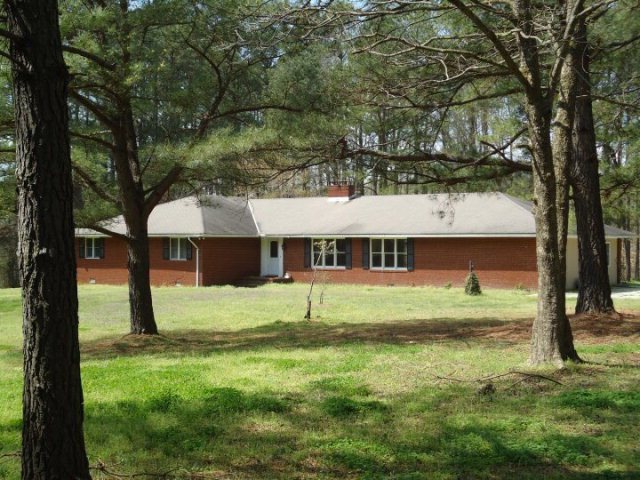 296 Betty Ln, South Hill, VA 23970 - photo 1