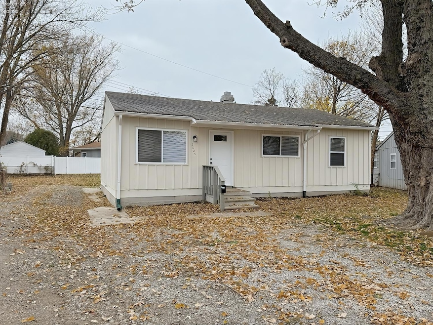 2023 W Forest Dr, Sandusky, OH 44870 - photo 1