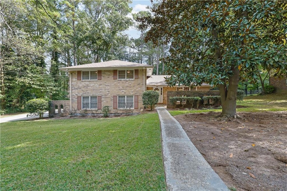 2292 Cambridge St, Snellville, GA 30078 - photo 1