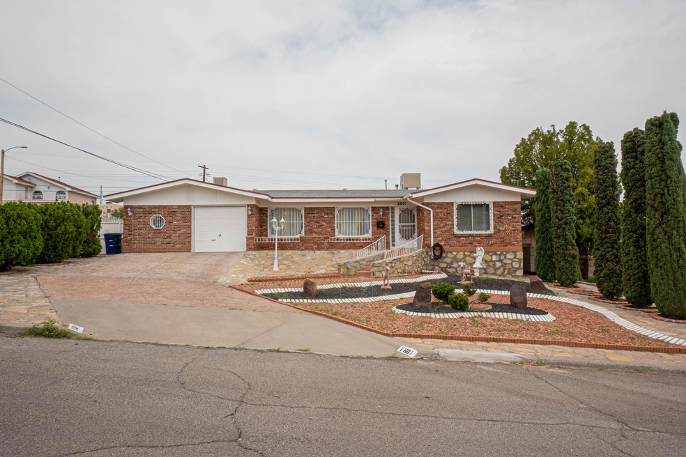 2601 Frankfort Ave, El Paso, TX 79930 - photo 1