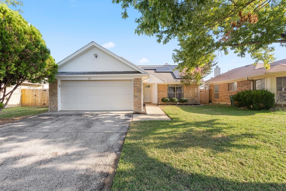 804 Cornfield Dr, Arlington, TX 76017 MLS 20440302
