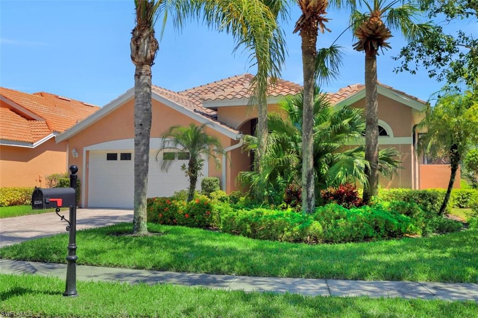 6254 Ashwood Ln, Naples, FL 34110 - photo 1