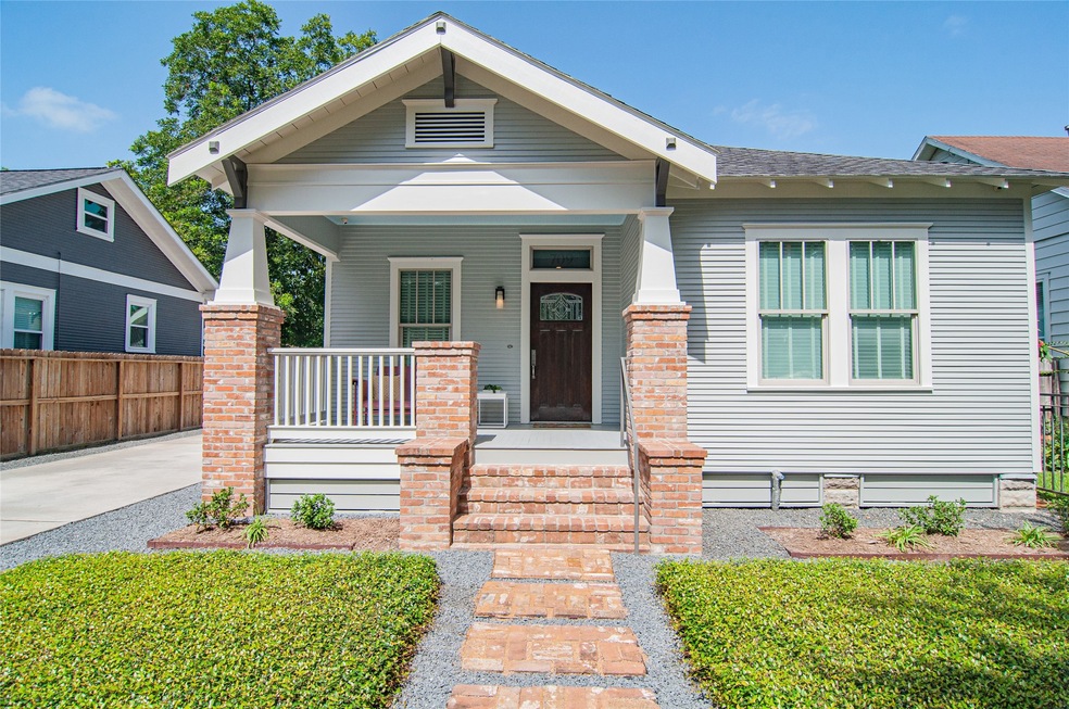 709 Tabor St, Houston, TX 77009 - photo 1