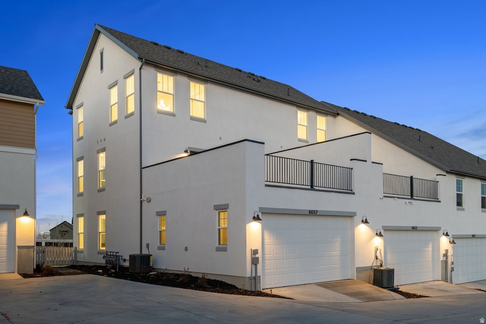 6657 S Jordan Pkwy W, South Jordan, UT 84009 - photo 1