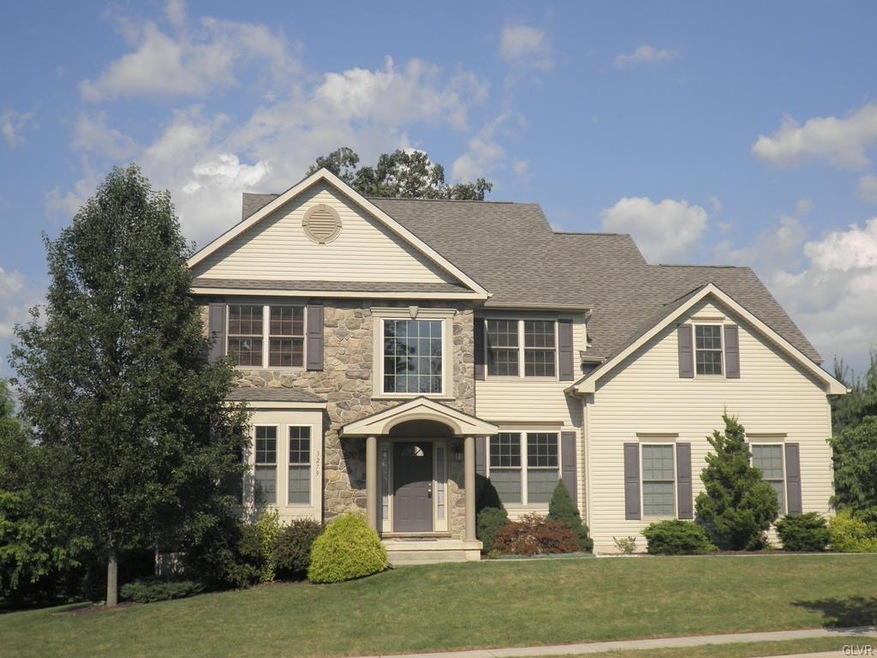 3279 Overlook Dr, Emmaus, PA 18049 - photo 1