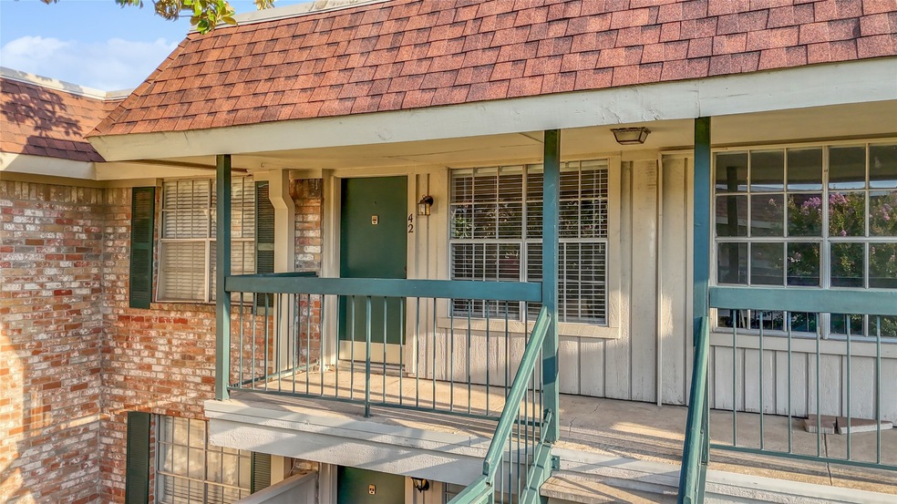 Beautiful second floor unit overlooking the courtyard.