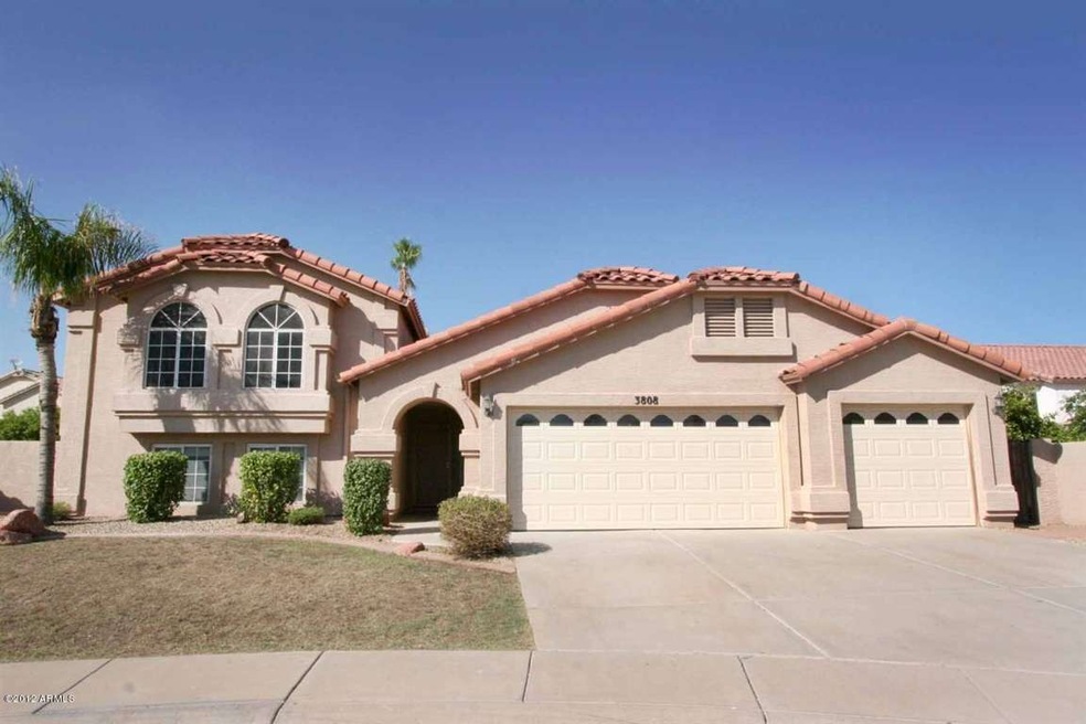 3808 E Nighthawk Way