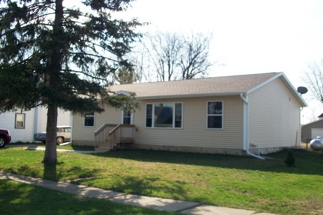 209 W Main St, Hustler, WI 54637 - photo 1