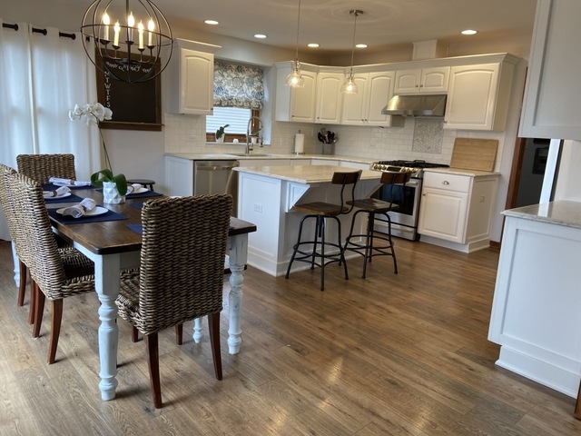 336 Morgan Valley Dr, Oswego, IL 60543 - photo 1