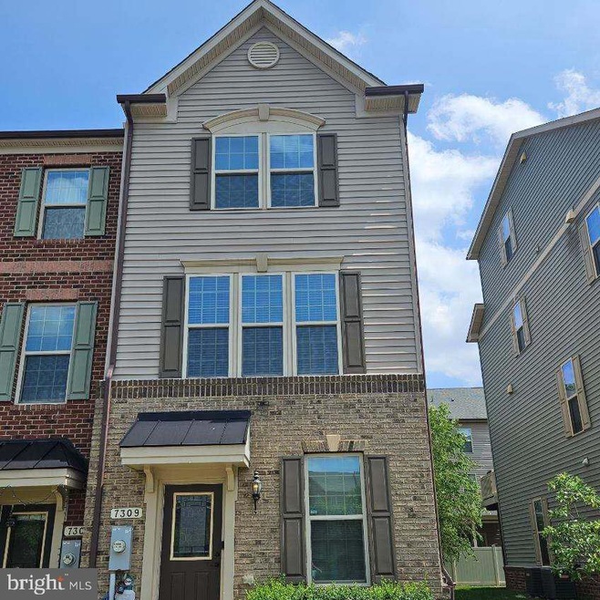 7309 Old Calvary Rd, Hanover, MD 21076 - photo 1