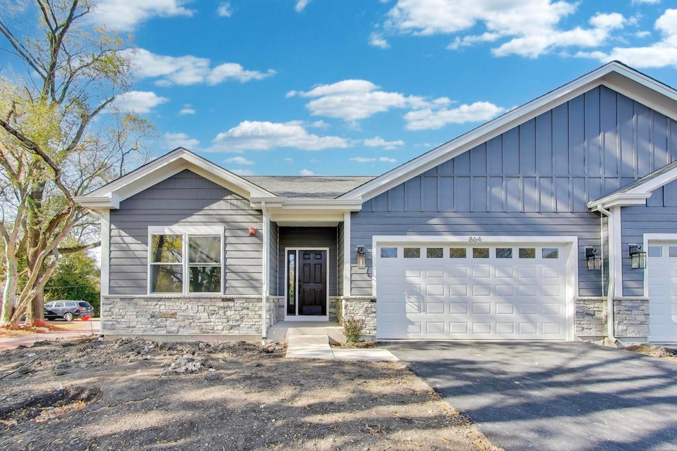 894 N Quentin Rd, Palatine, IL 60067 - photo 1