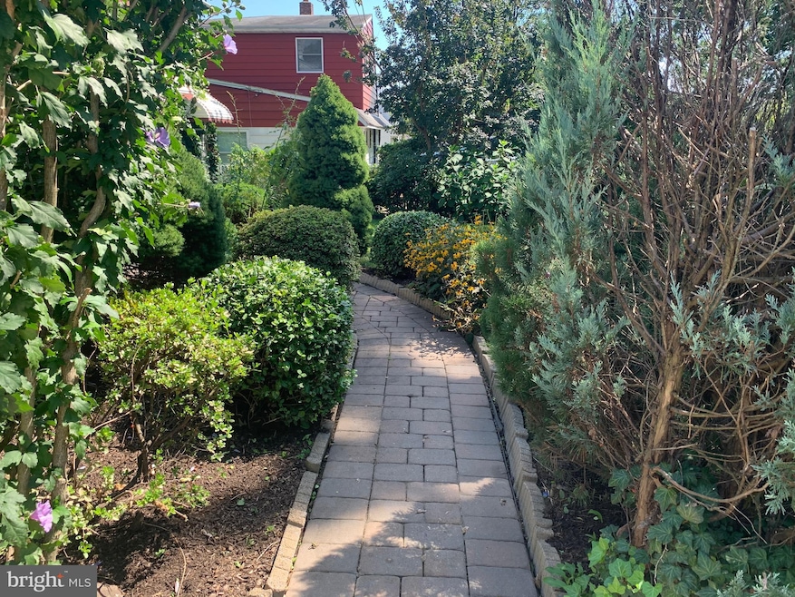 42 Rustleaf Ln, Levittown, PA 19055 - photo 1