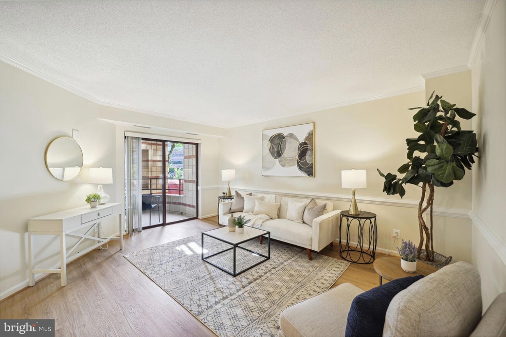 The Charleston unit 201, Arlington, VA 22201 - photo 1