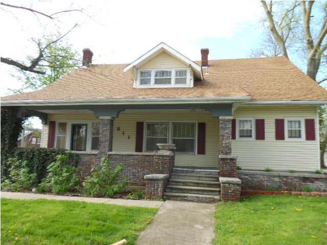 FRONT VIEW OF THIS NICE HOME