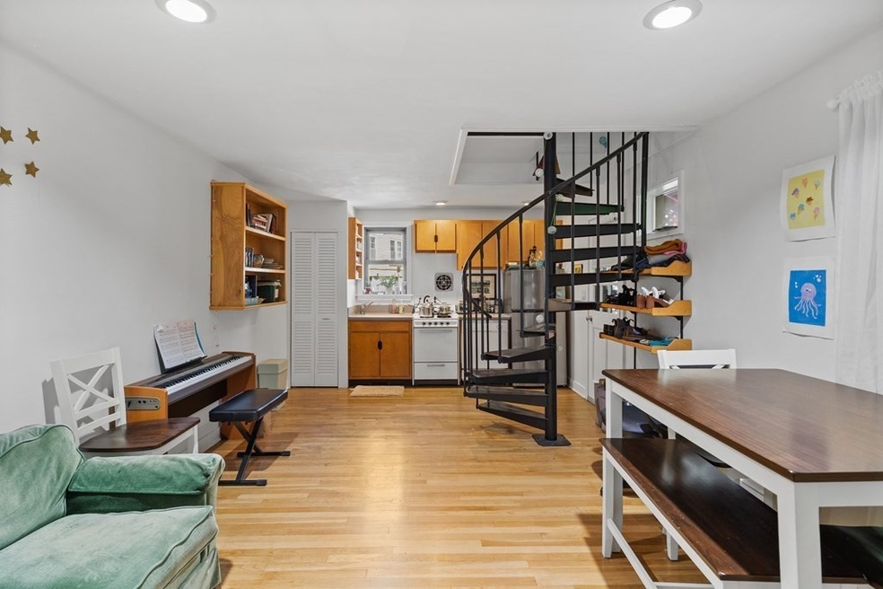 127 Lakeview Ave unit A, Cambridge, MA 02138 - photo 1