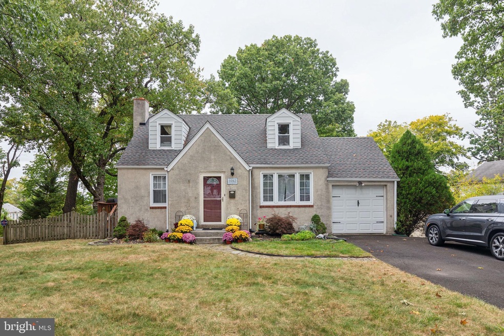 1042 Edge Hill Rd, Abington, PA 19001 - photo 1