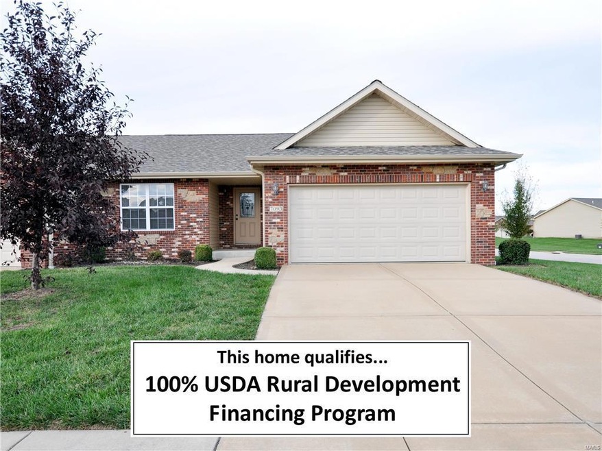 7093 Remington Villa Dr, Maryville, IL 62062 - photo 1