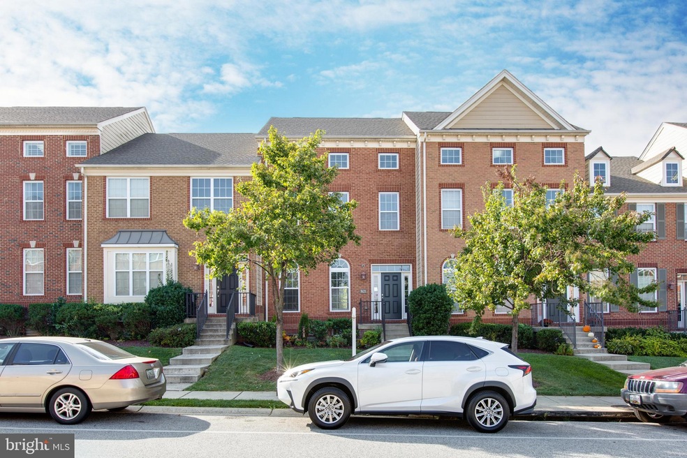 7621 Elmcrest Rd, Hanover, MD 21076 - photo 1