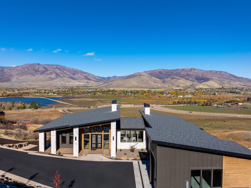 6858 E Summit Peak Cir, Huntsville, UT 84317 - photo 1