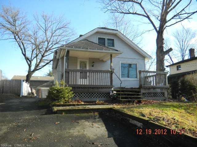 25 Pear St, Waterbury, CT 06708 - photo 1