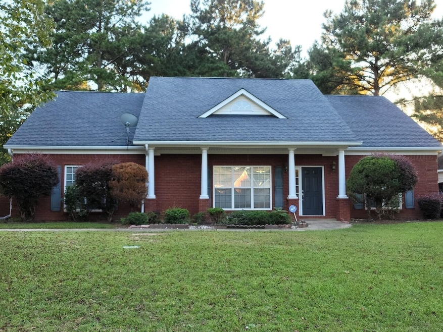 104 White Pond Ln, Warner Robins, GA 31088 - photo 1