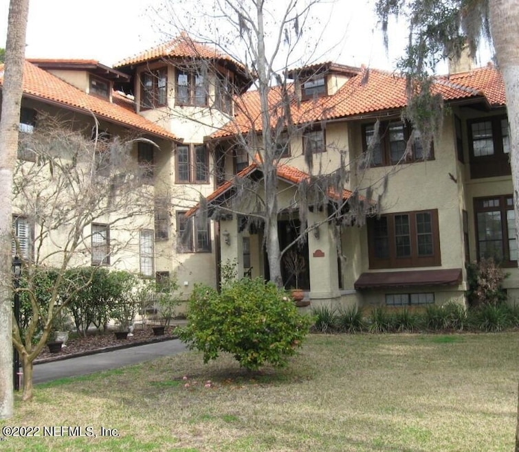 For Rent $2,300/month