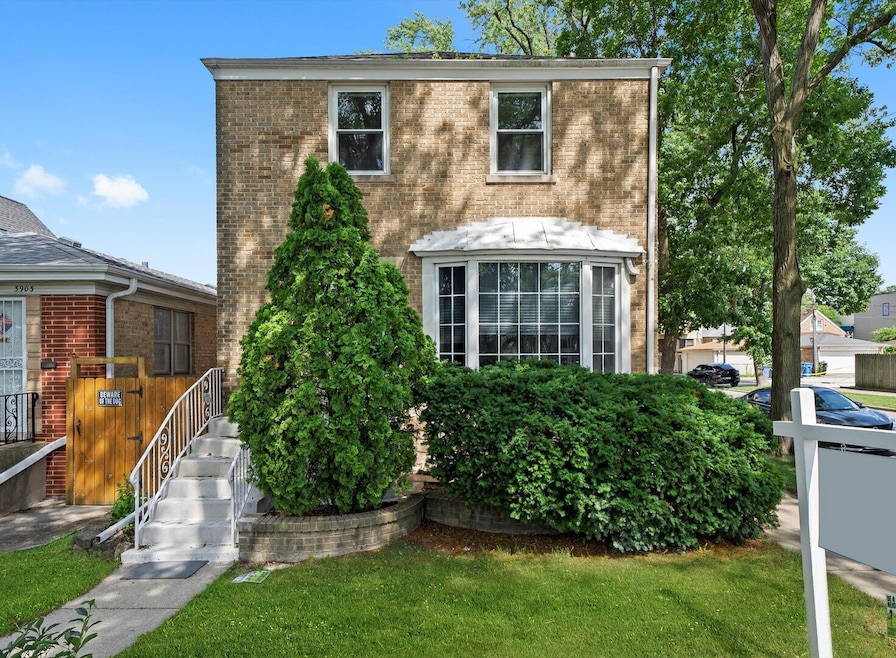 Pending $399,900