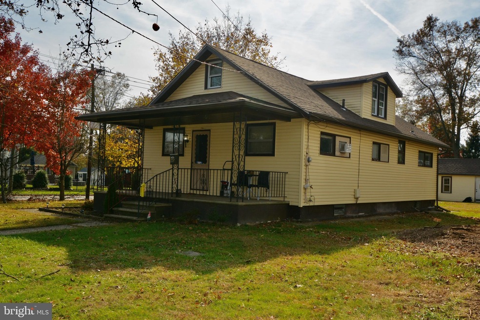 40 S Barrett Ave, Audubon, NJ 08106 - photo 1