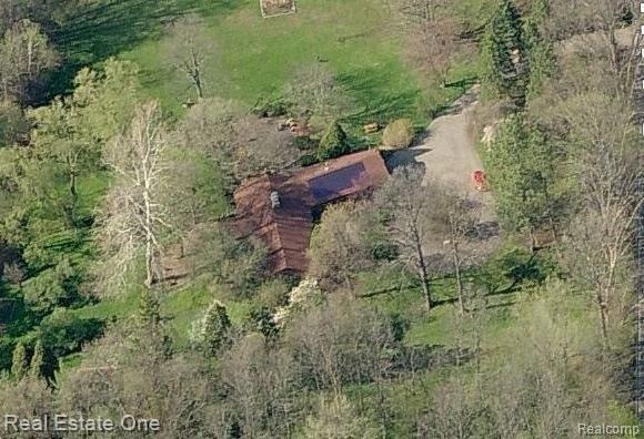 2700 Squirrel Rd, Bloomfield Hills, MI 48304 - photo 1