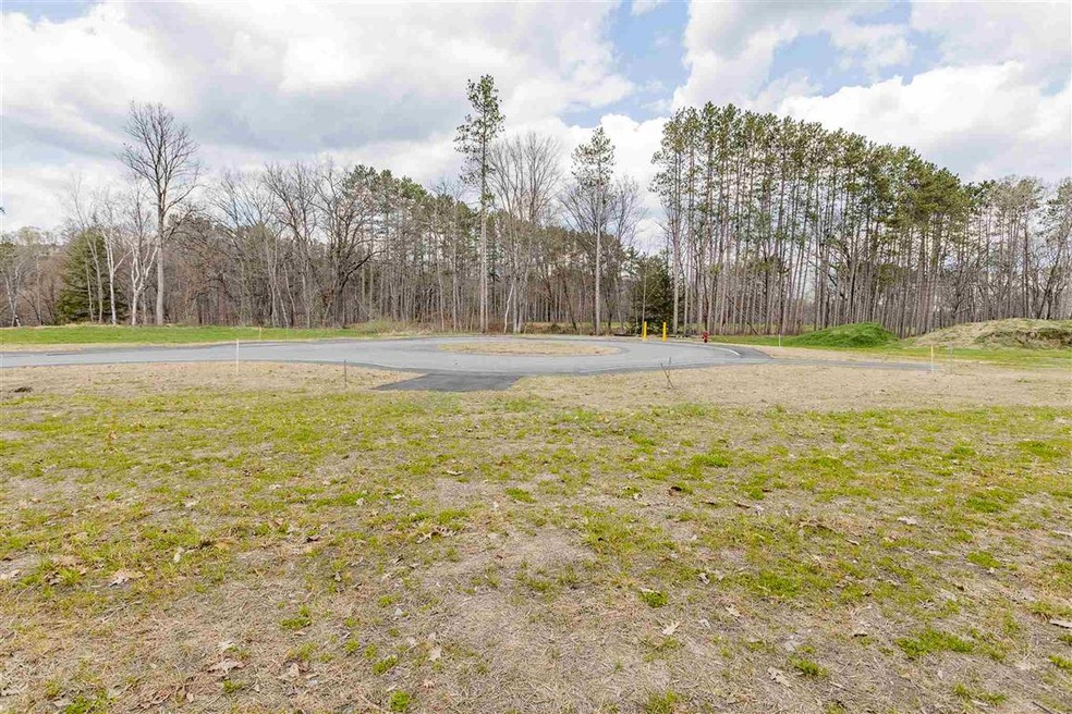 64 Crafts Ave unit 26, Lebanon, NH 03784 - photo 1