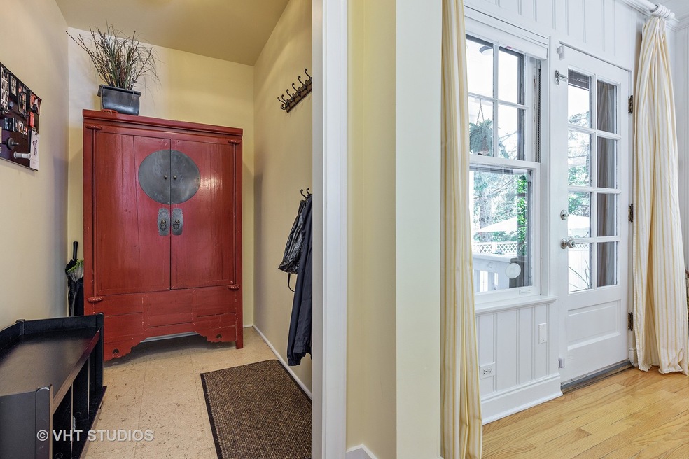 4832 N Hamilton Ave, Chicago, IL 60625 - photo 1