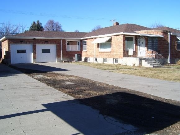 2020 Overland Ave, Burley, ID 83318 - photo 1