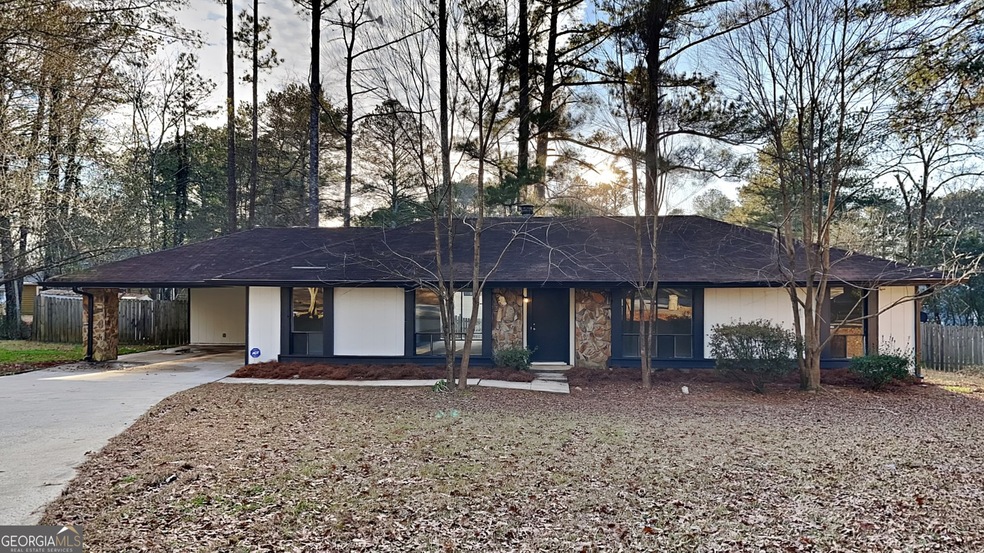 826 Brannock Ct, Jonesboro, GA 30238 - photo 1