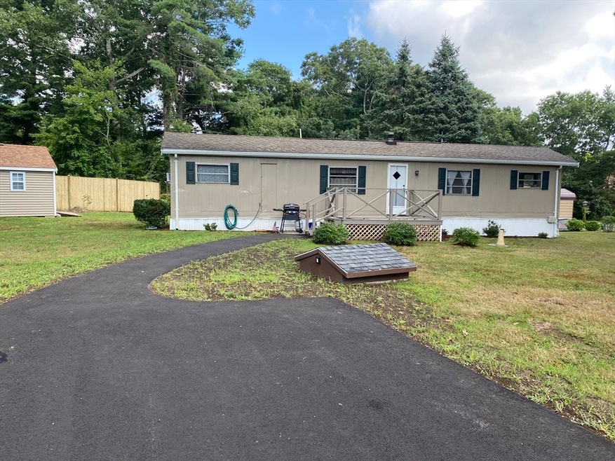 27 Lynnbrook Ave unit 1, Taunton, MA 02780 - photo 1