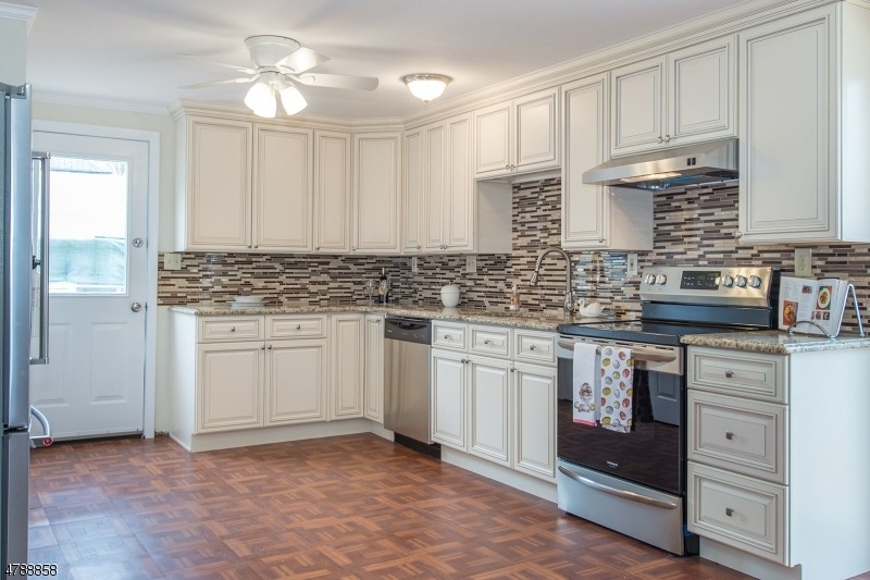 461 Rutherford Ave, Franklin, NJ 07416 - photo 1