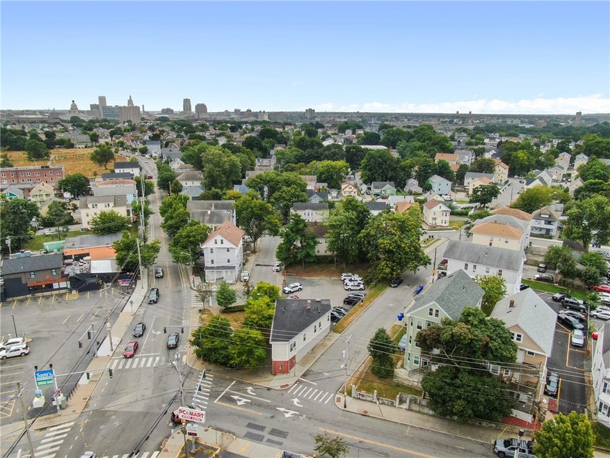 8 Eaton St unit 2, Providence, RI 02908 - photo 1