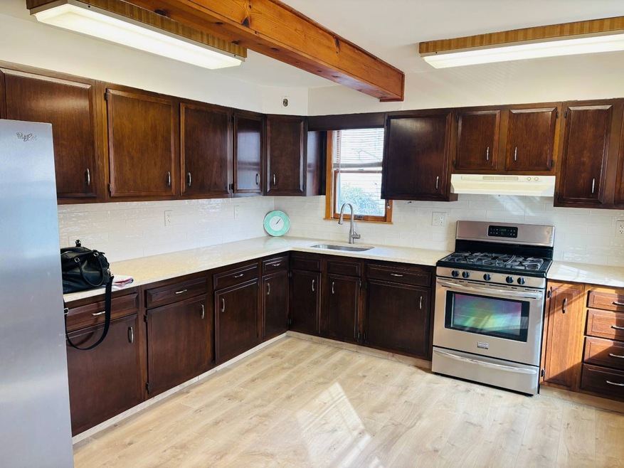 11 3rd St, Glen Cove, NY 11542 - photo 1