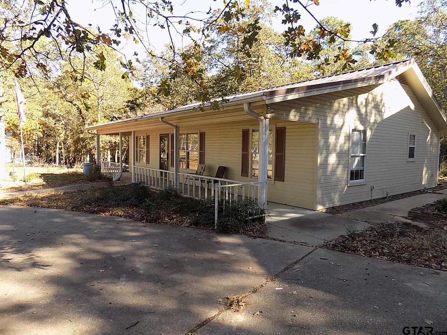 111 Laurel Ln, Holly Lake Ranch, TX 75765 - photo 1