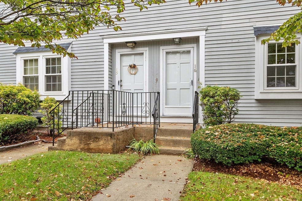 148 Flower Ln unit 16, Dracut, MA 01826 - photo 1