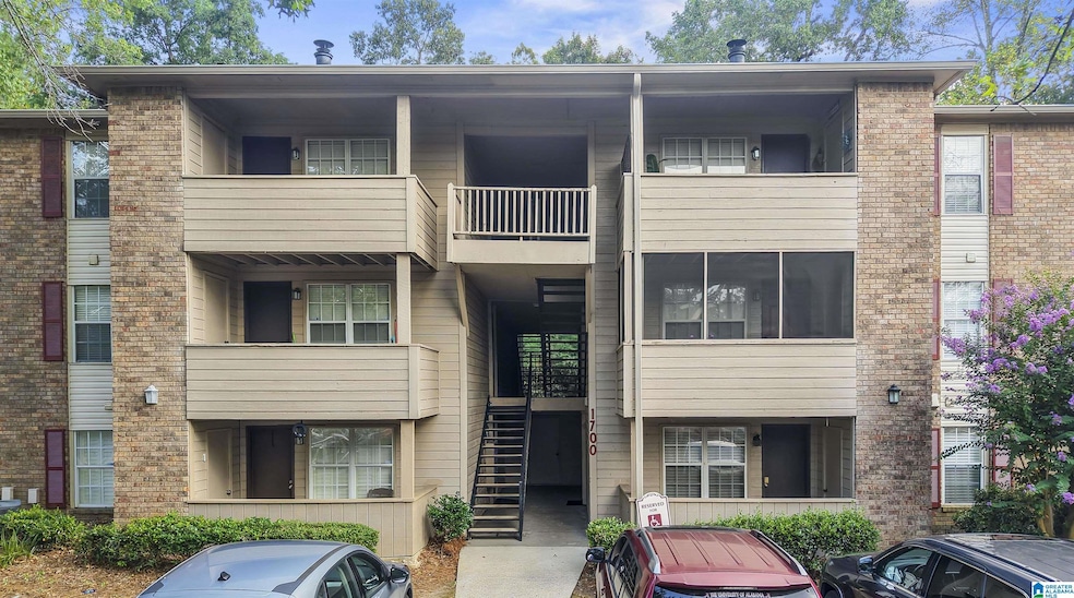1701 Patton Creek Ln unit 1701, Hoover, AL 35226 - photo 1