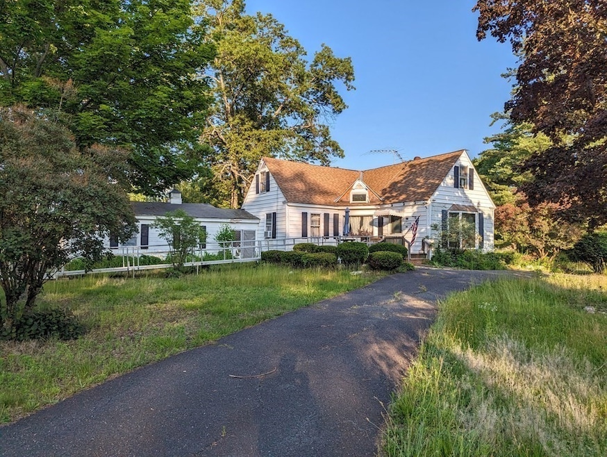 19 Morris Ave, Turners Falls, MA 01376 - photo 1