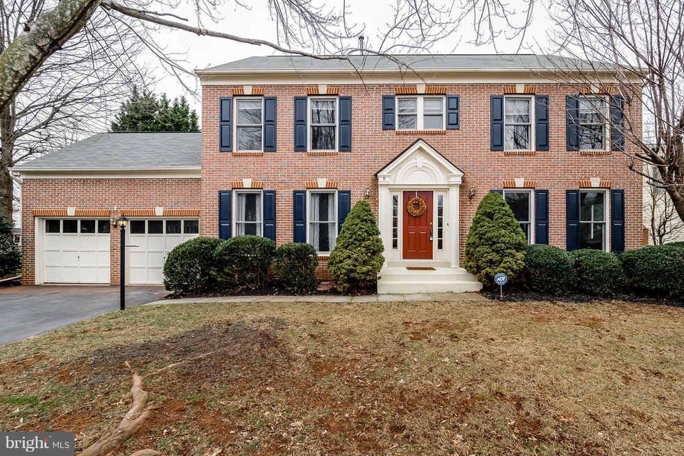 20609 Belwood Ct, Sterling, VA 20165 - photo 1