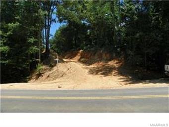 Entrance off Ingram Road