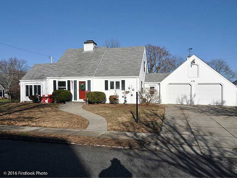 23 Sutton Place, Cranston, RI 02910 - photo 1