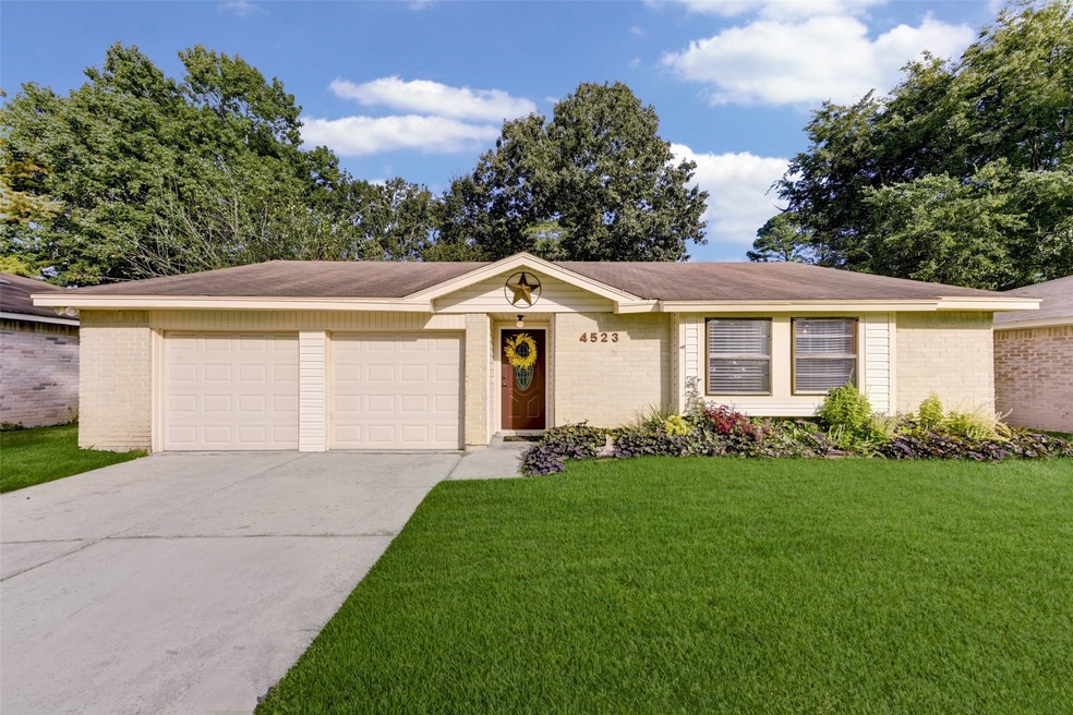4523 Chestergate Dr, Spring, TX 77373 - photo 1