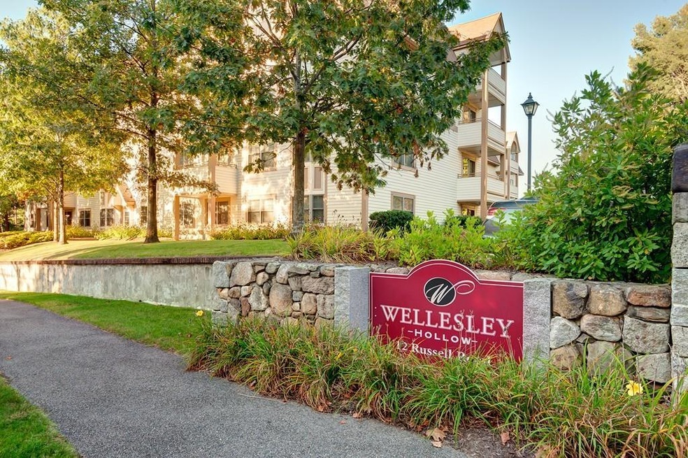 12 Russell Rd unit 205, Wellesley, MA 02482 - photo 1
