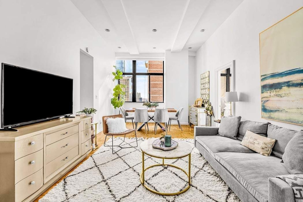 unlisted-address, New York, NY 10017 - photo 1