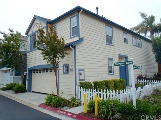 Quiet corner location in the complex