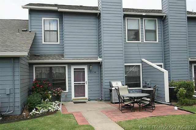 Gorgeous town-home at 2234 W Quantico in South Bro