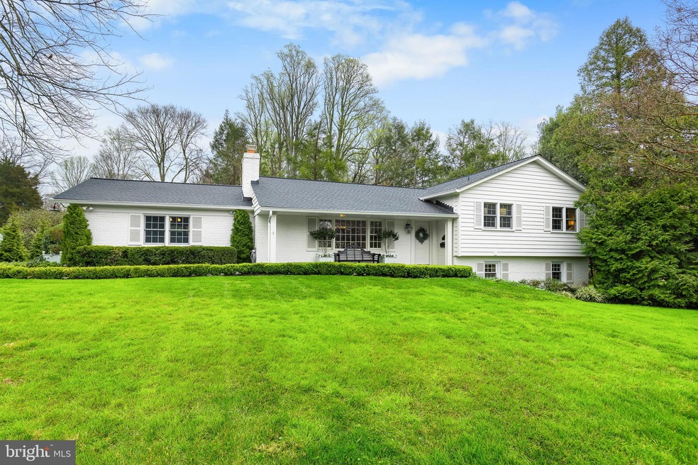 6502 Lily Dhu Ln, Falls Church, VA 22044 - photo 1